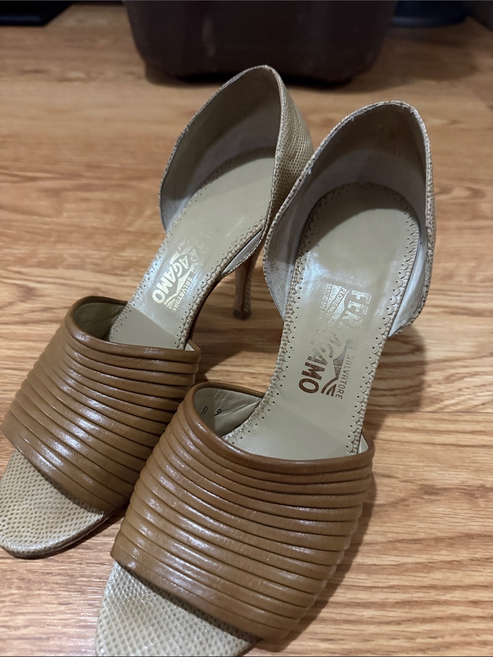 Salvatore Ferragamo Brown and Cream D'Orsay Ribbed Leather Heels - Picture 2 of 7